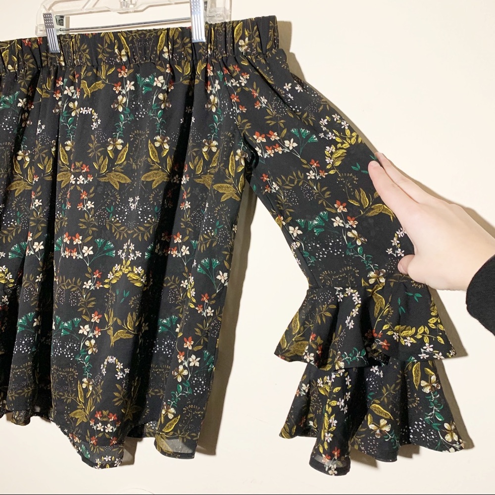 🌸 VERY J Off Shoulder Floral Ruffle Bell Sleeve